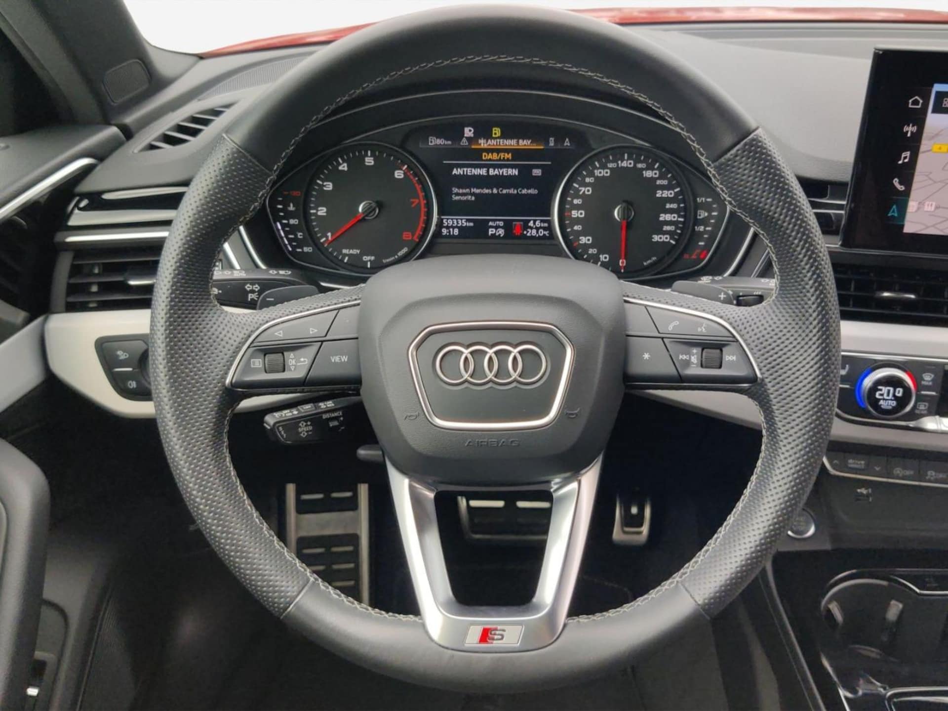 Audi A4 Avant S line