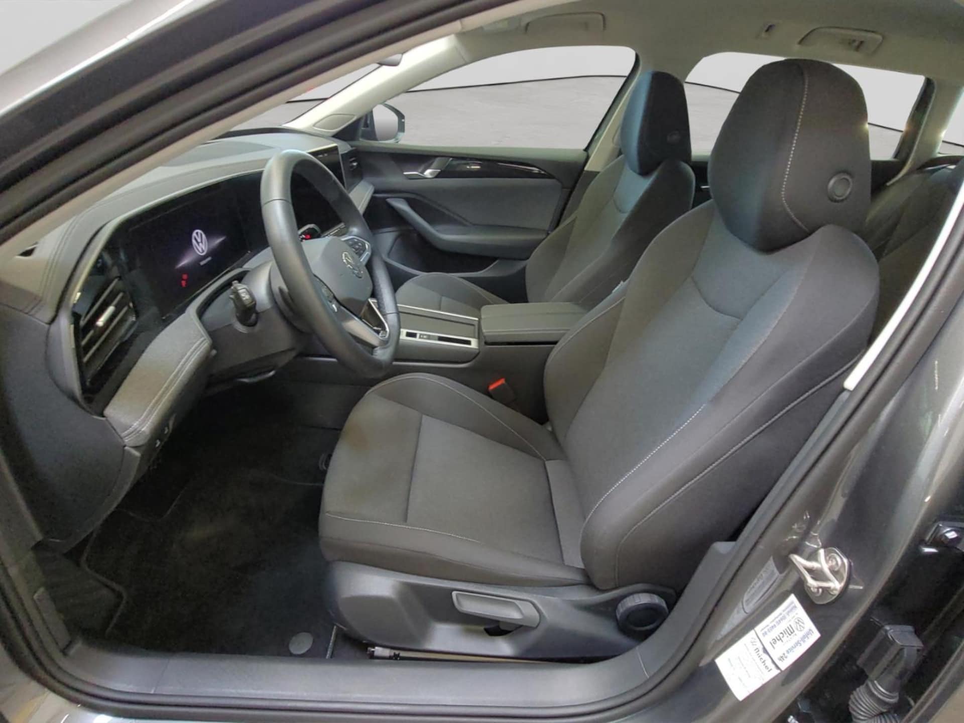 Volkswagen Passat Basis-Modell