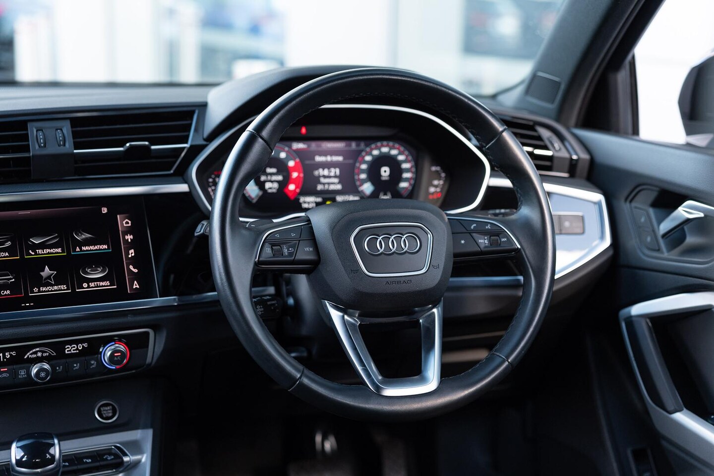 Image about Audi Q3 40 TFSI quattro S tronic