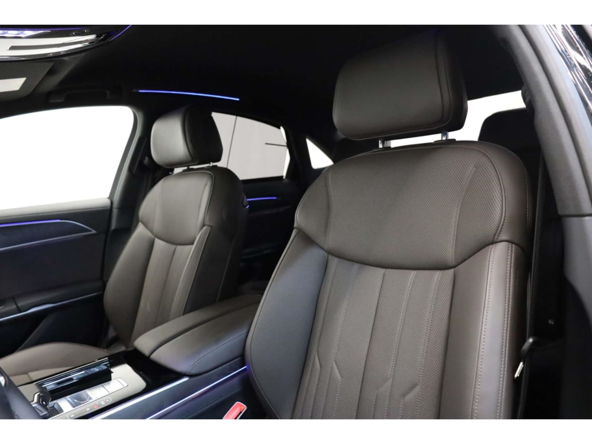 Audi A8 TFSI e