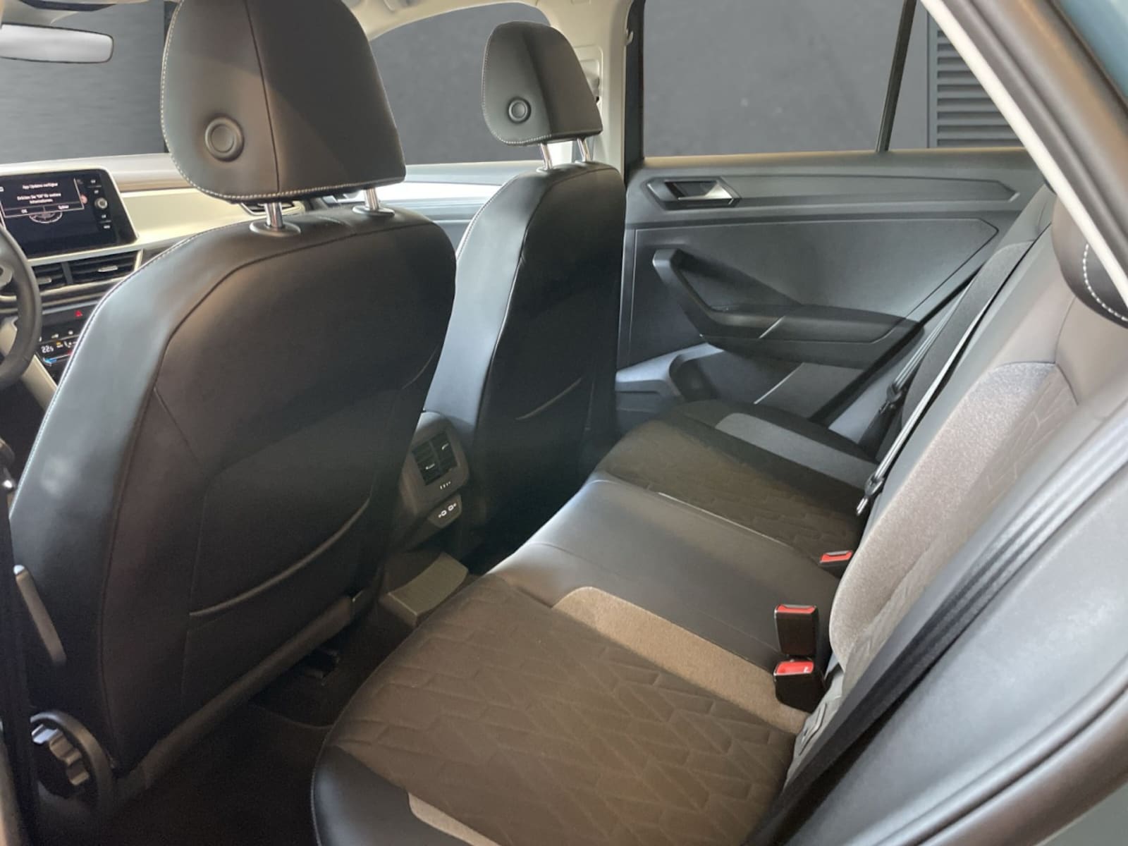 Volkswagen T-Roc – Bild 10