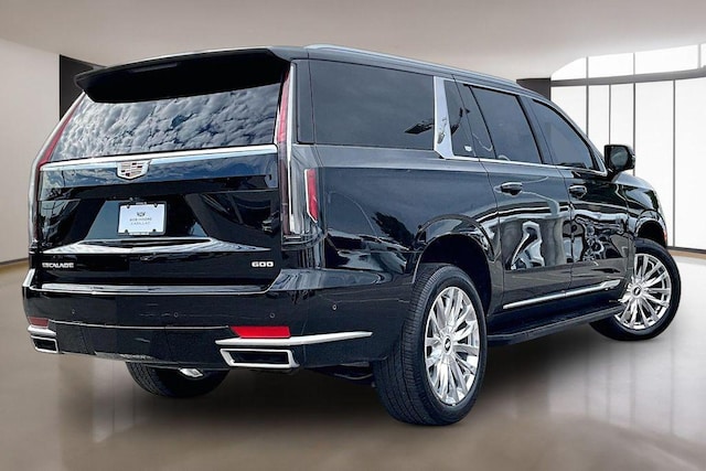 2023 Cadillac Escalade ESV