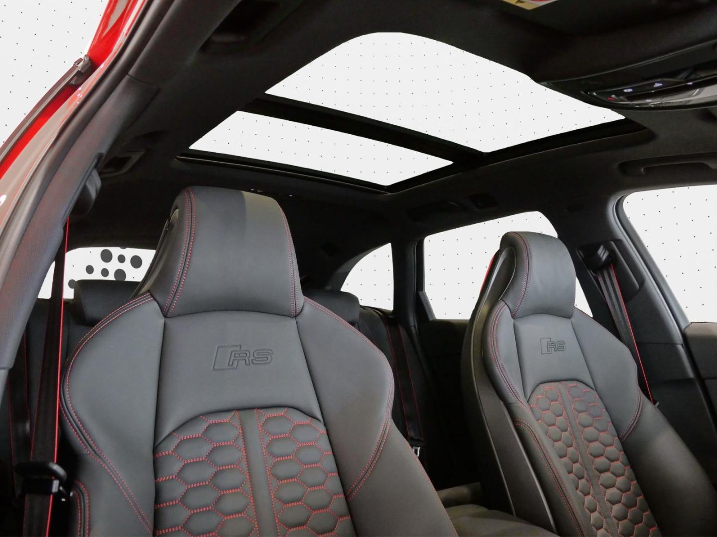 Image about Audi RS 4 Avant TFSI quattro tiptronic