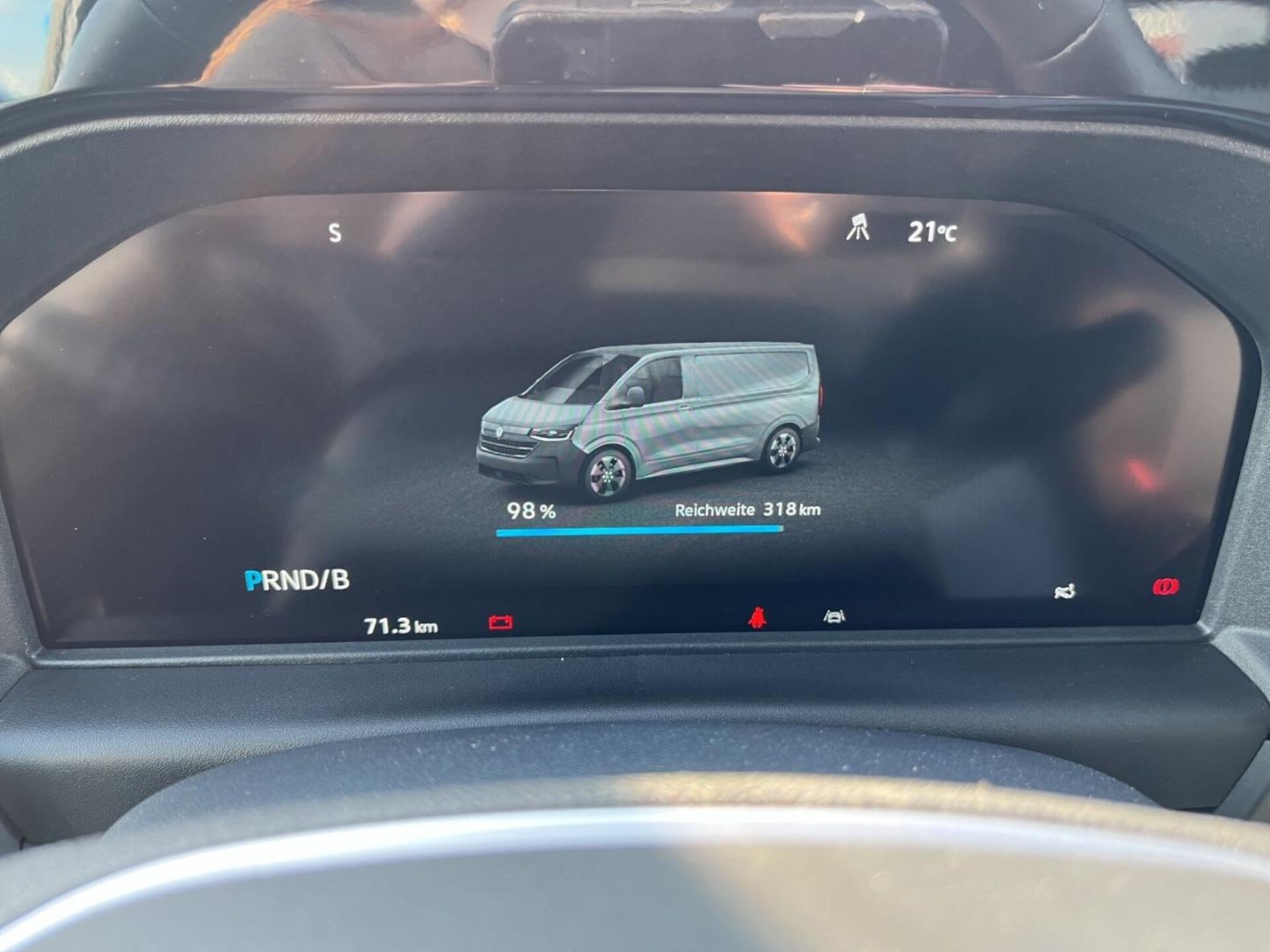 Volkswagen e-Caravelle Life