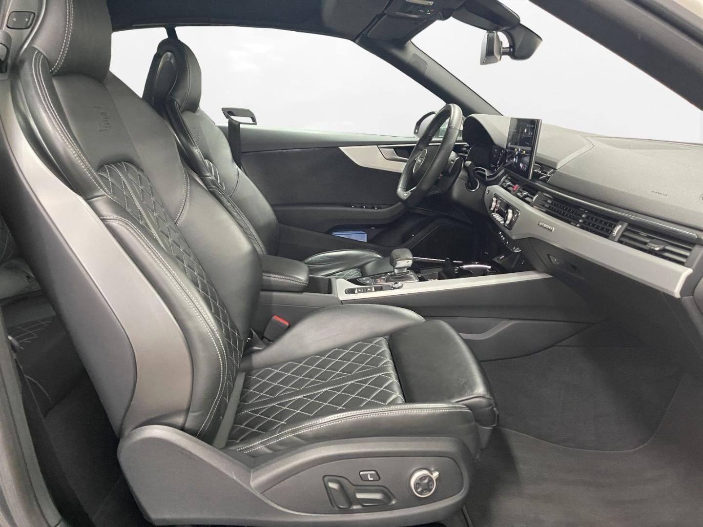 Bild über Audi S5 Cabriolet TFSI quattro tiptronic - für weitere Informationen kontaktieren Sie den Audi Partner