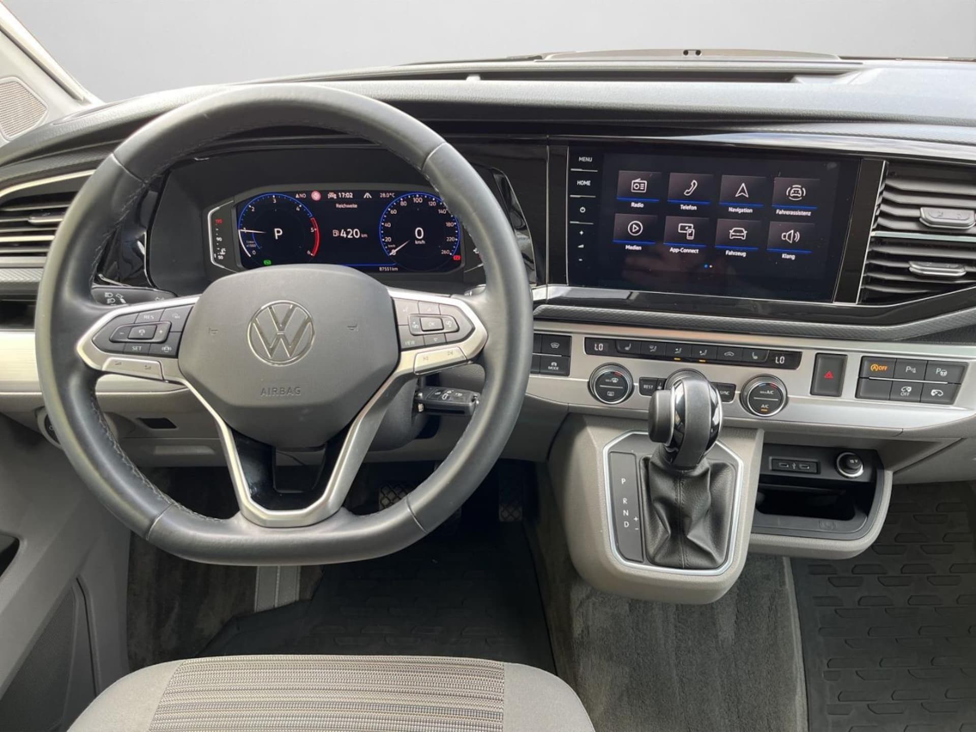 Volkswagen T6.1 California Beach