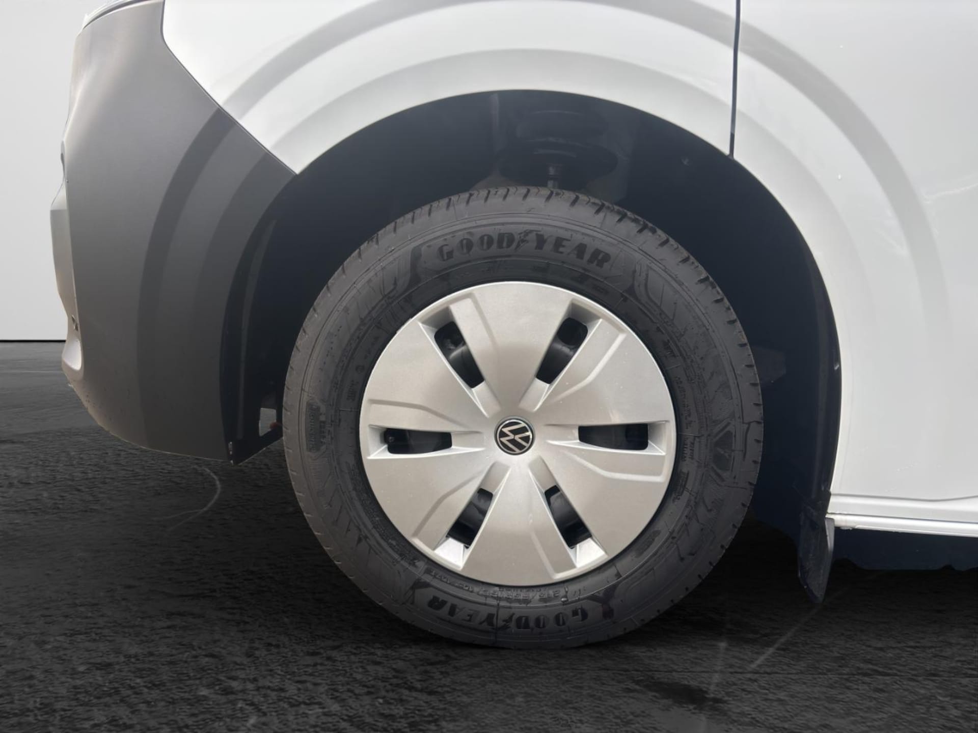 Volkswagen Transporter Kasten langer Radstand