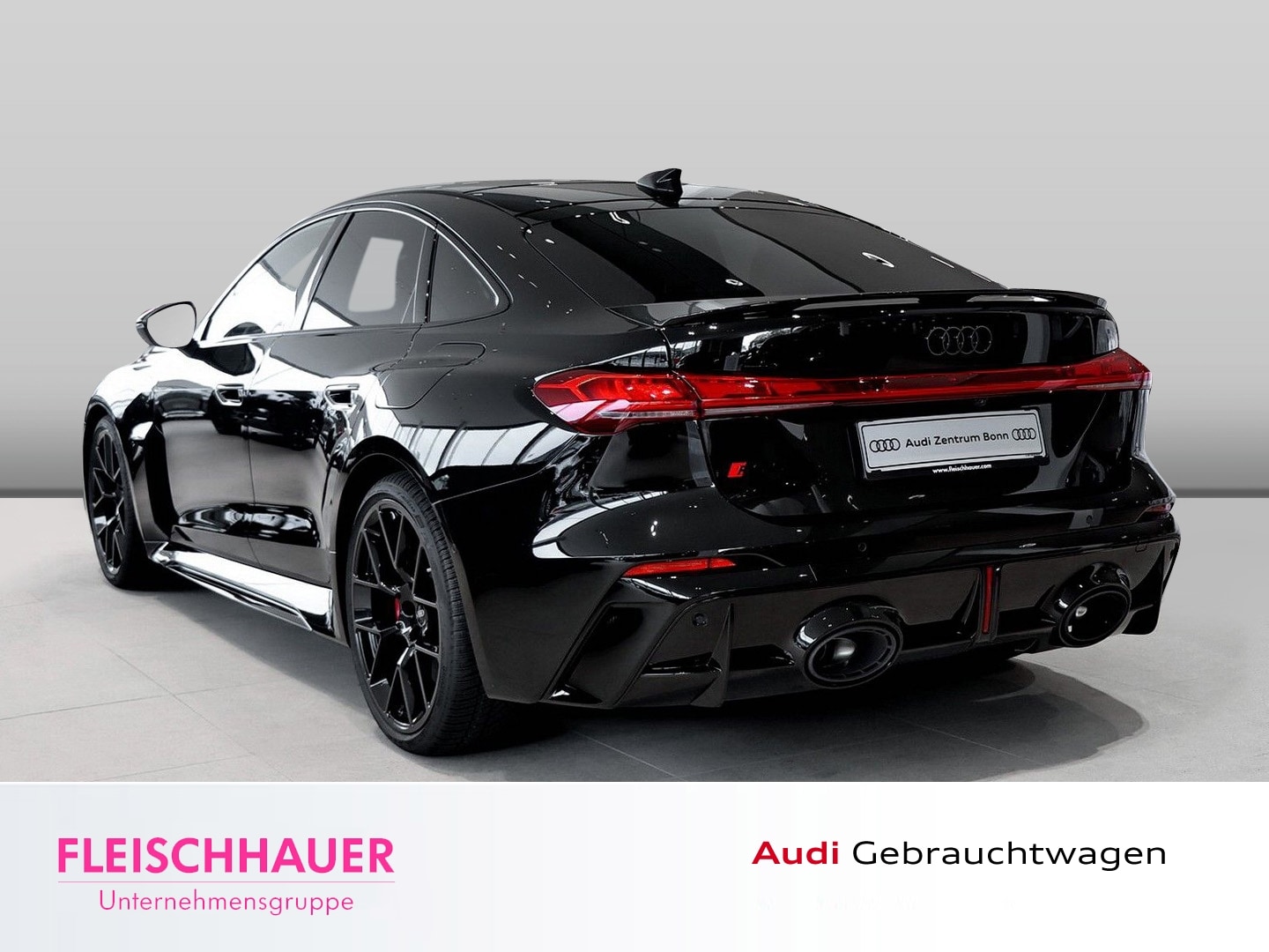 Bild über Audi RS 5 Limousine TFSI quattro 470 kW tiptronic - für weitere Informationen kontaktieren Sie den Audi Partner