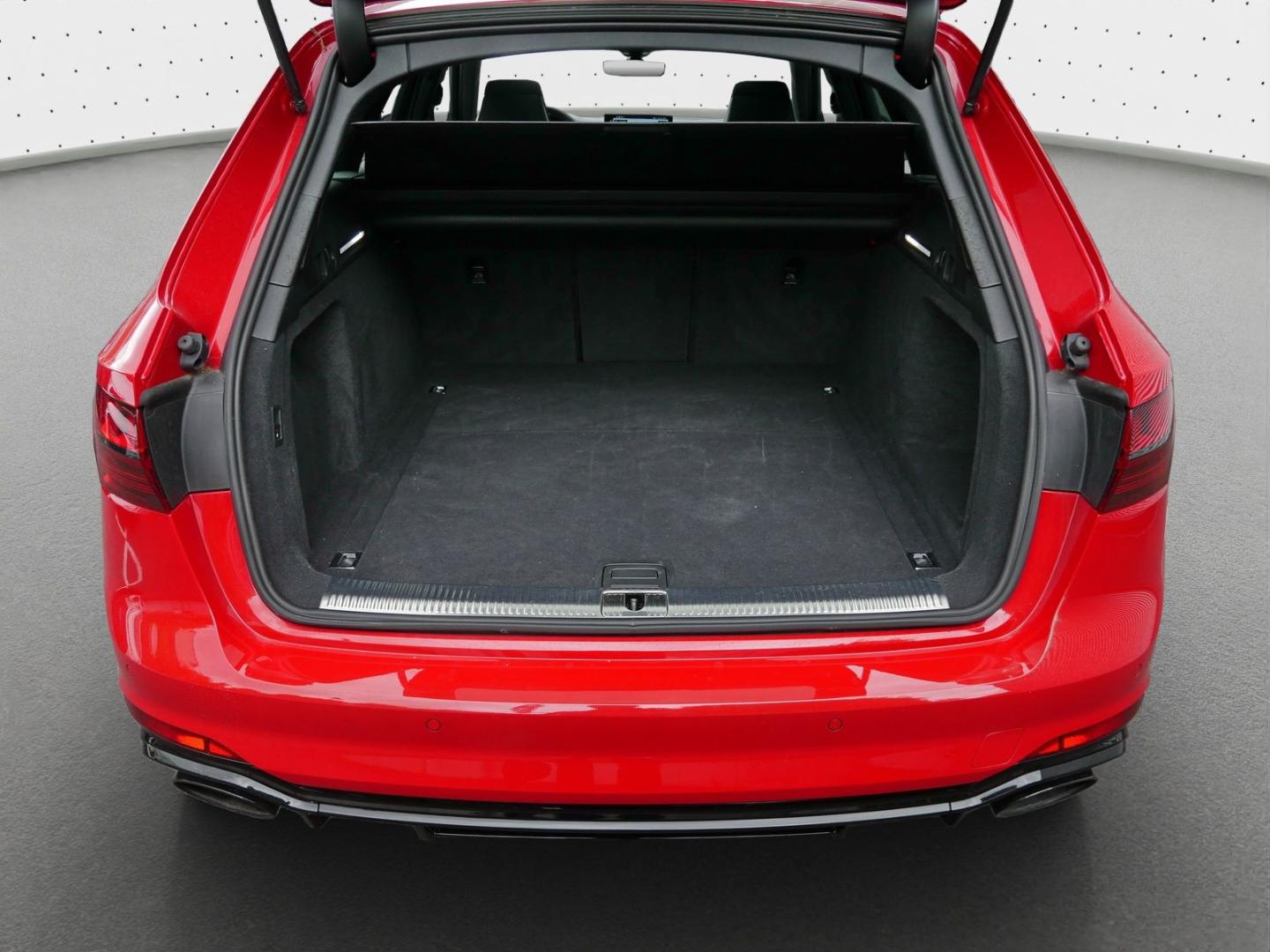 Image about Audi RS 4 Avant TFSI quattro tiptronic