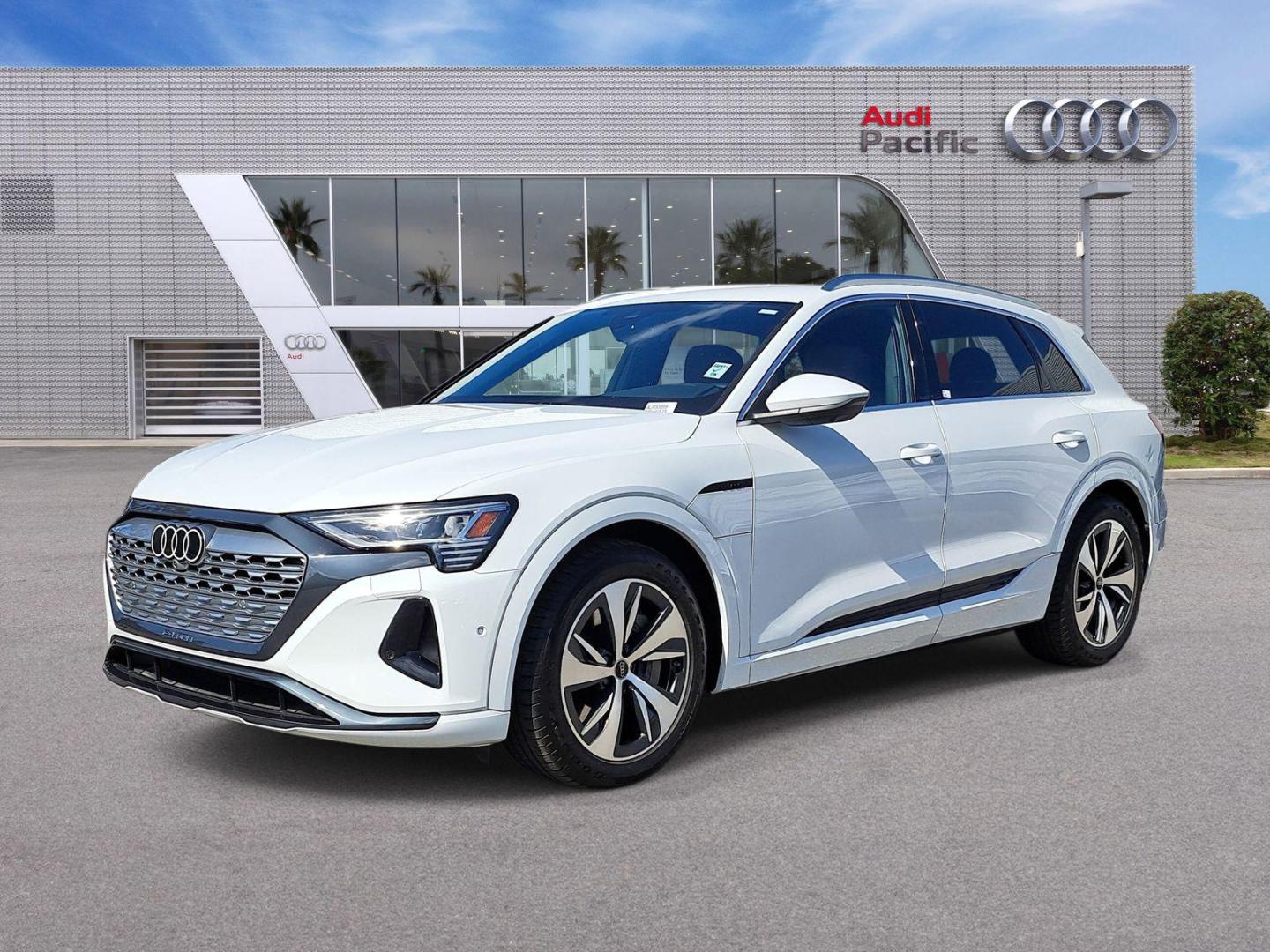 2024 Audi Q8 e-tron