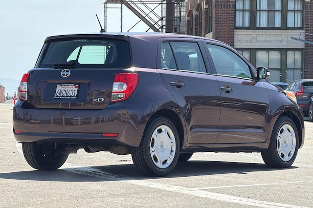 2010 Scion