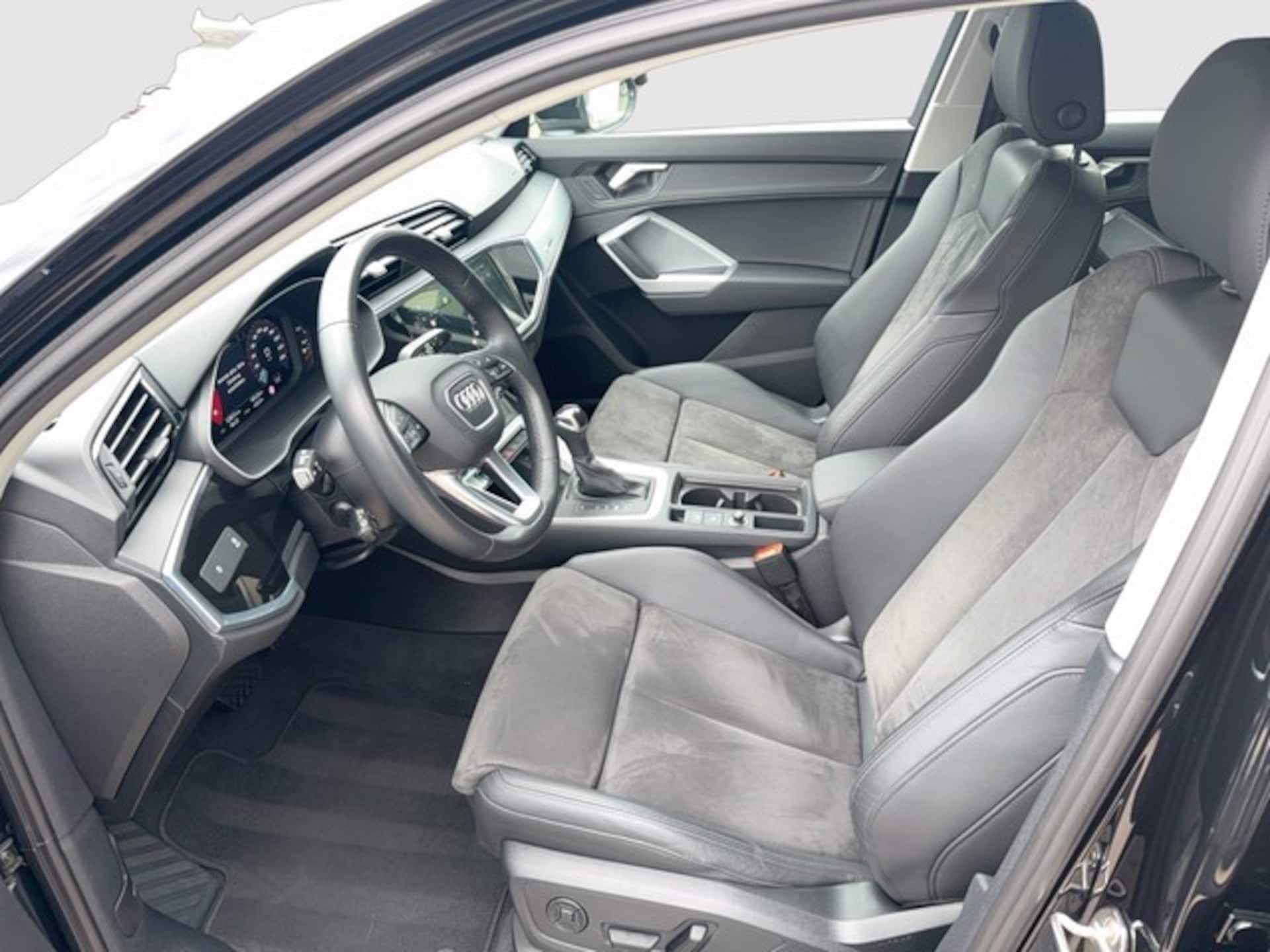 Audi Q3 Sportback S line
