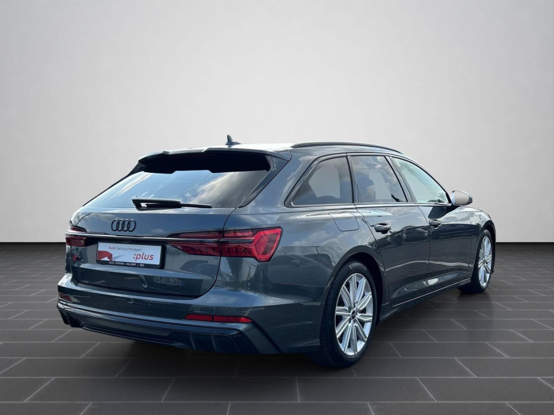 Audi S6 Avant