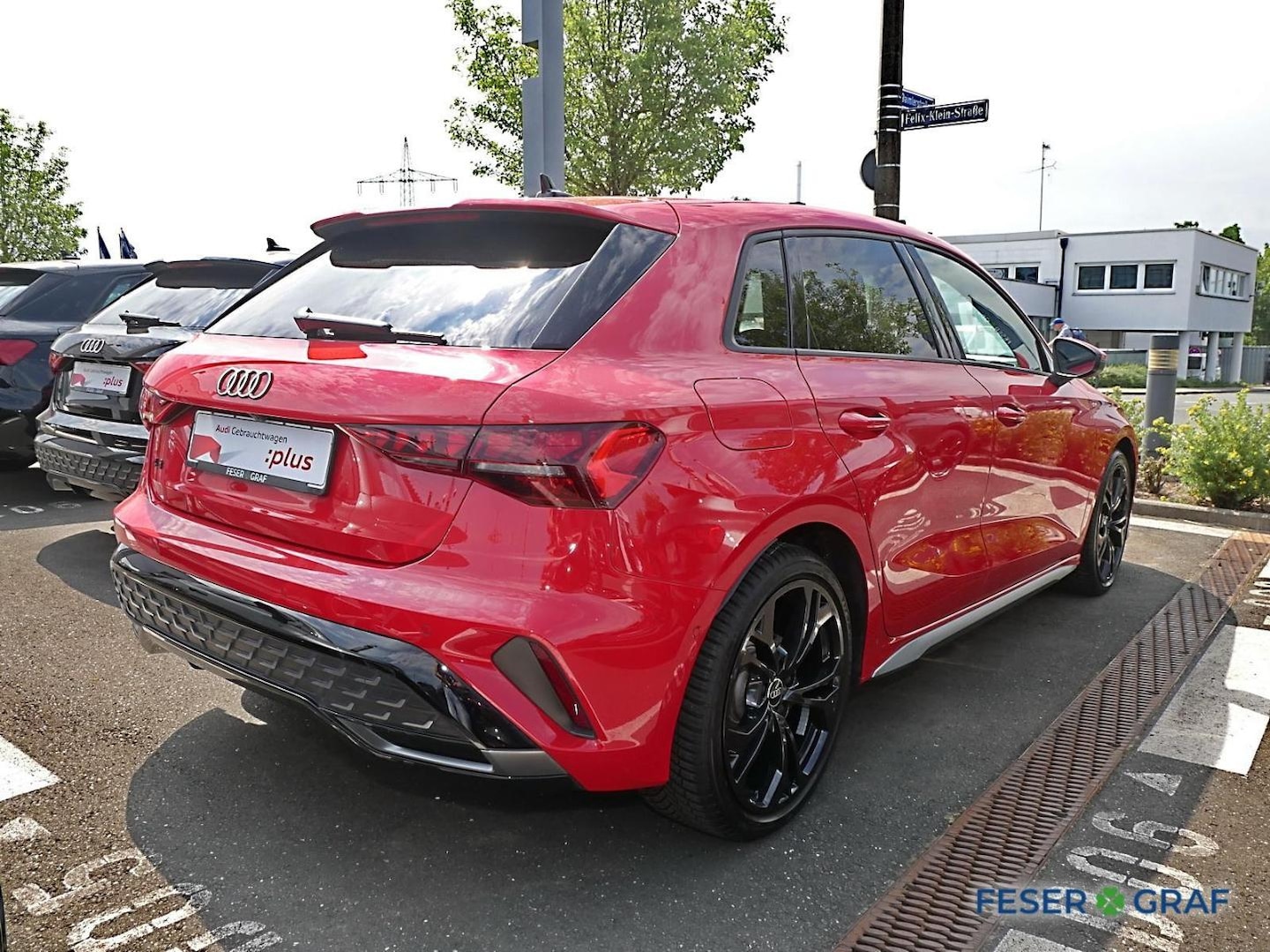 Bild über Audi A3 Sportback S line 35 TFSI S tronic - für weitere Informationen kontaktieren Sie den Audi Partner