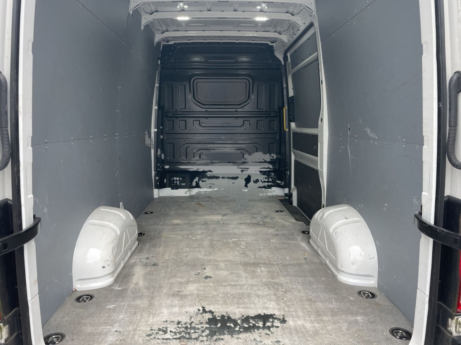 Volkswagen Crafter Kasten mittlerer Radstand