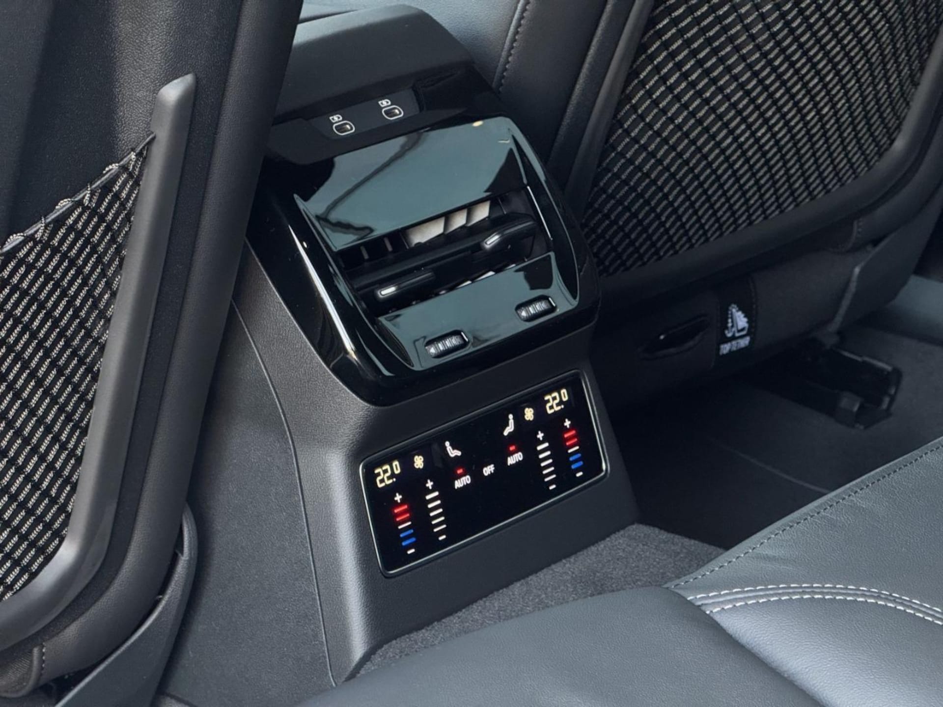 Audi A6 Avant edition one