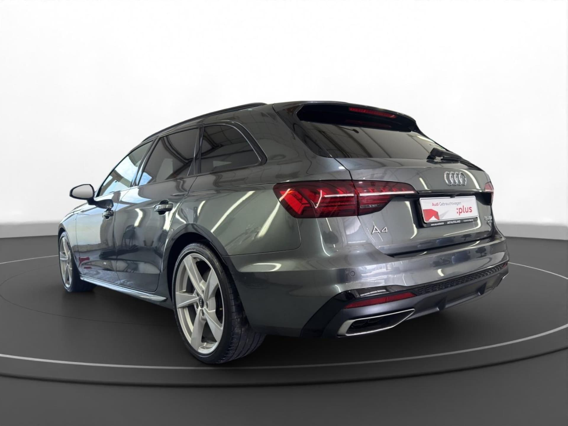 Audi A4 Avant S line