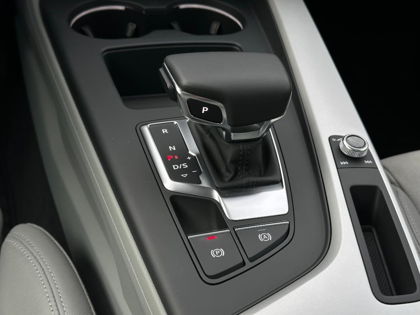 Bild über Audi A4 allroad quattro 40 TDI quattro S tronic - für weitere Informationen kontaktieren Sie den Audi Partner