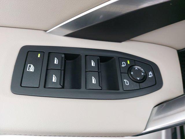 2025 BMW X1 28i - Photo 29