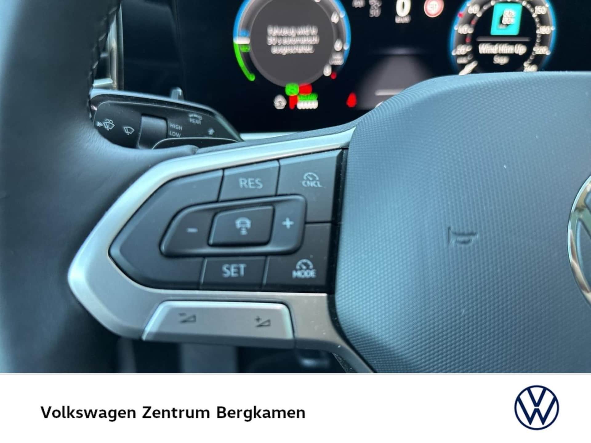 Volkswagen Passat Elegance