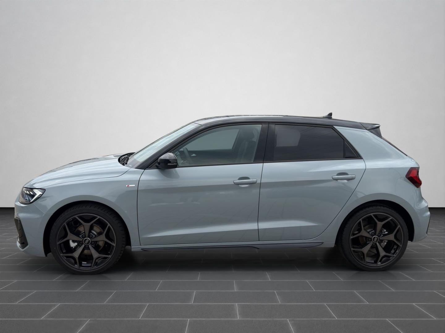 Bild über Audi A1 Sportback S line 30 TFSI S tronic - für weitere Informationen kontaktieren Sie den Audi Partner