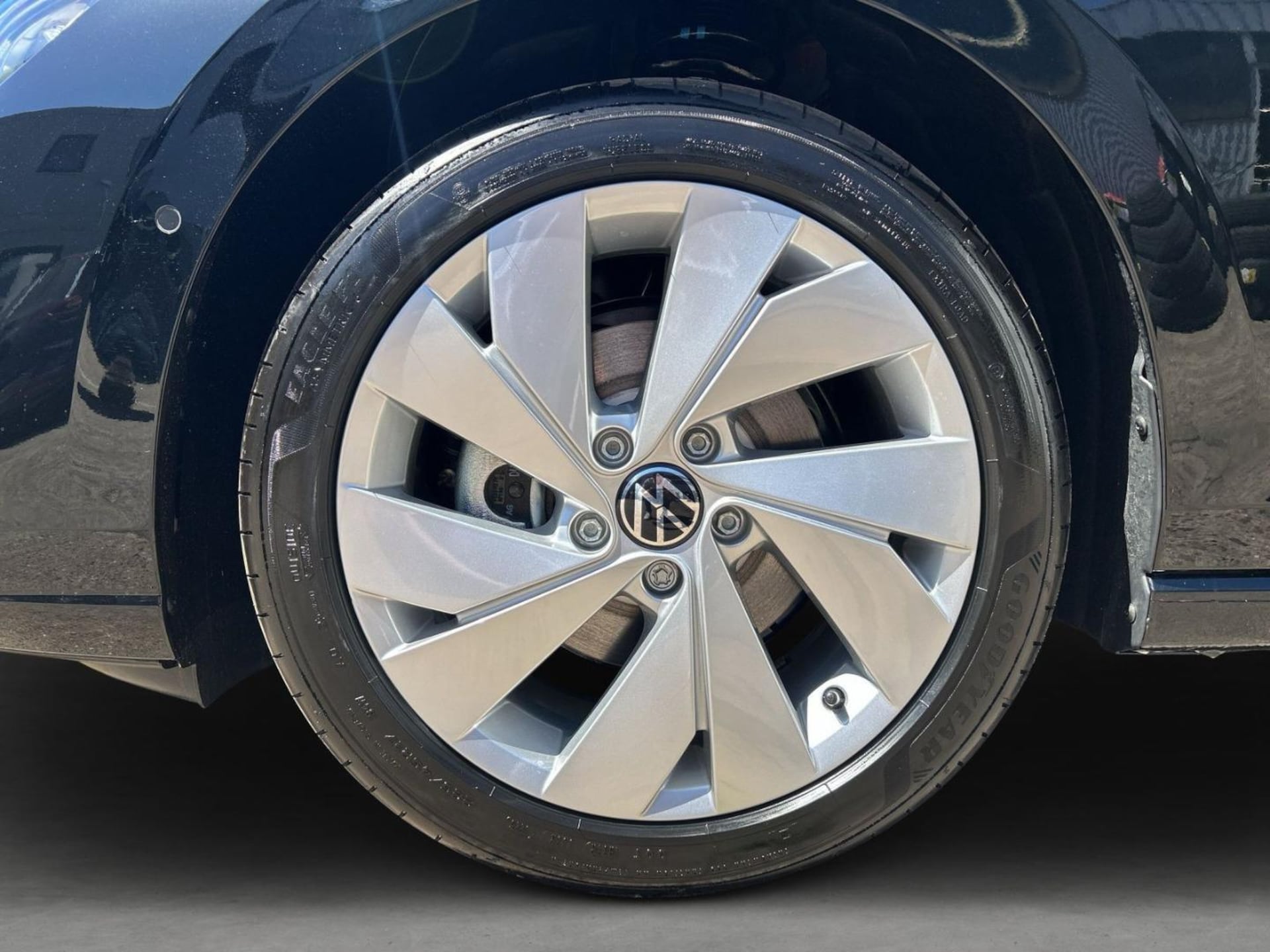 Volkswagen Golf Life