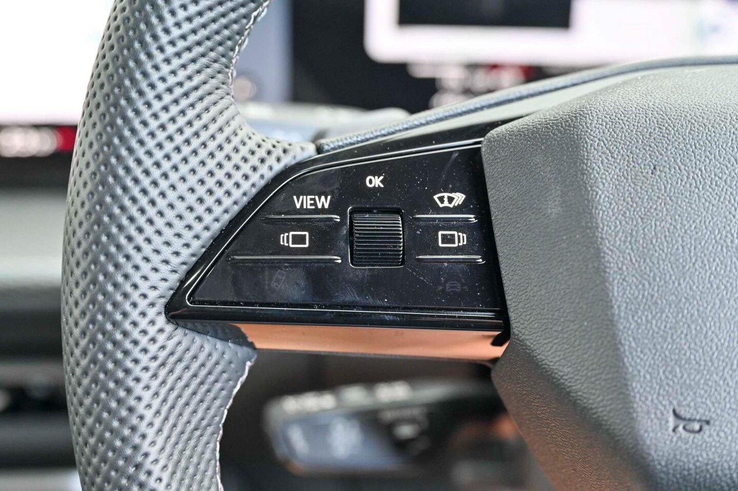 Image about Audi Q5 SUV e-hybrid quattro S tronic