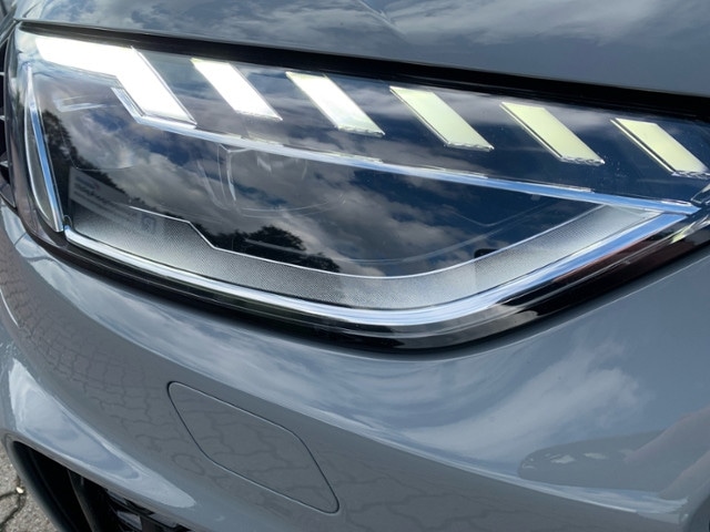Image about Audi RS 4 Avant TFSI quattro tiptronic