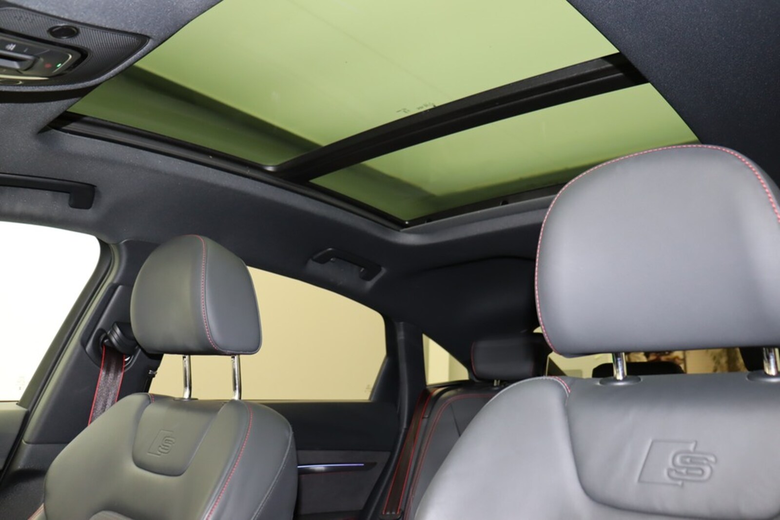 Audi Q8 Sportback e-tron – Bild 11