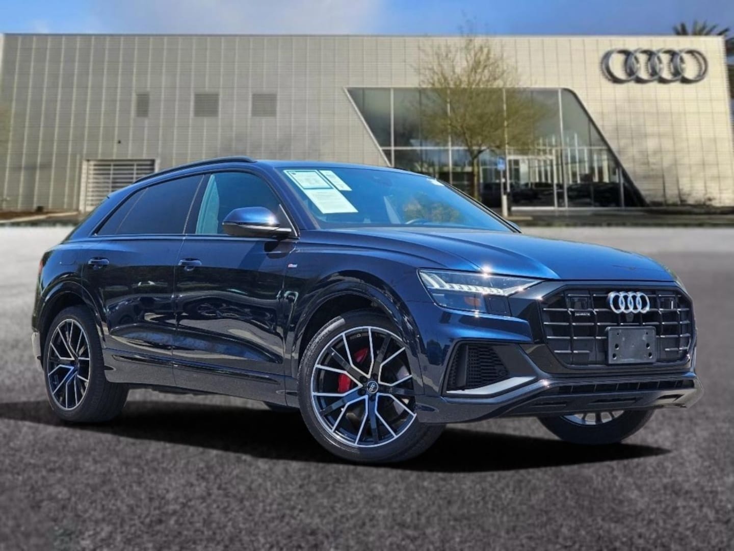 2023 Audi Q8