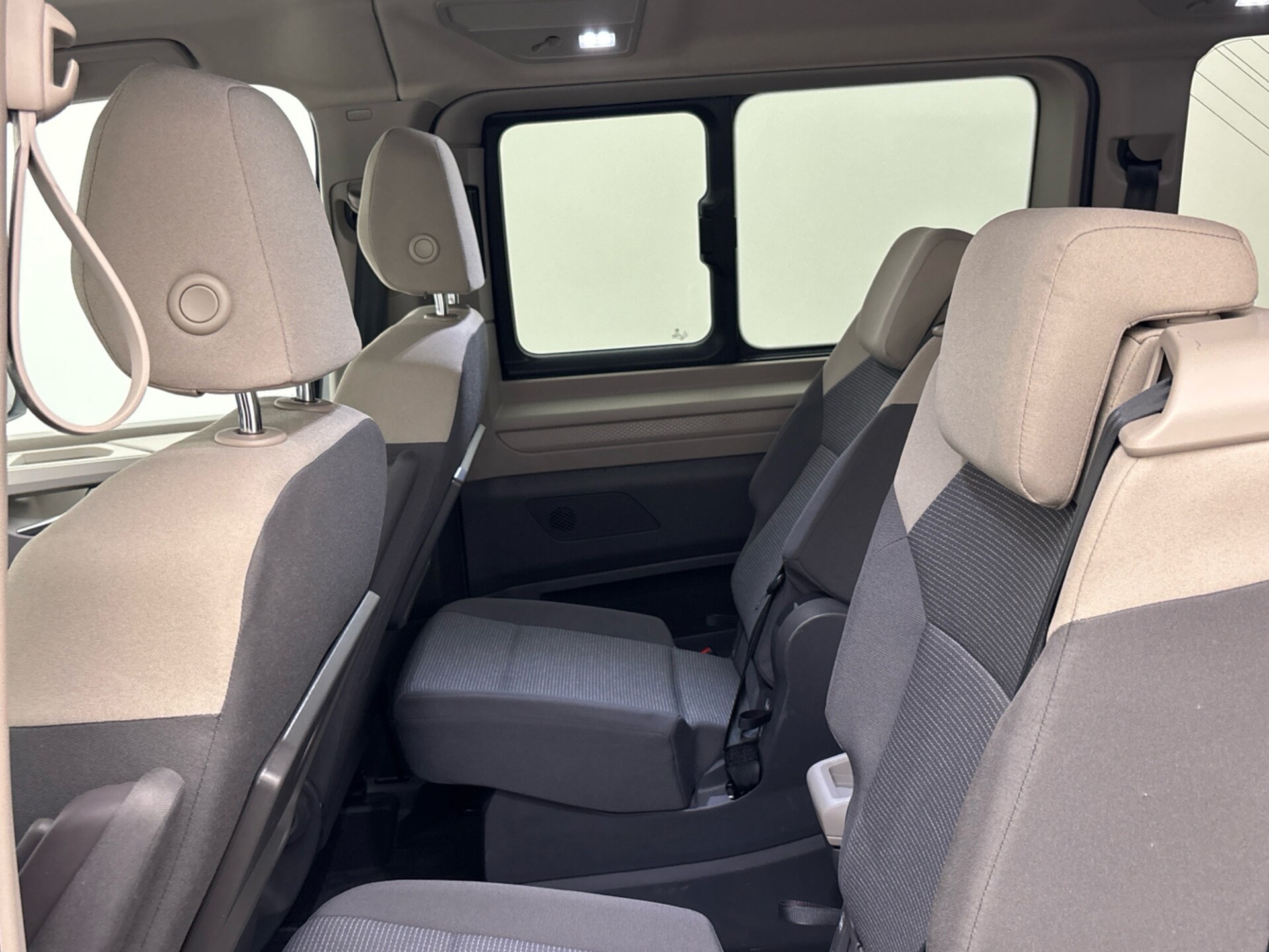 Volkswagen Multivan Basis-Modell