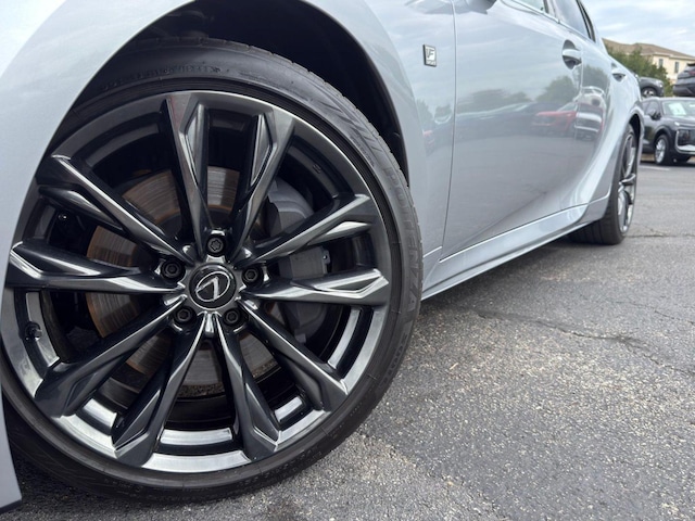 2023 Lexus IS 350