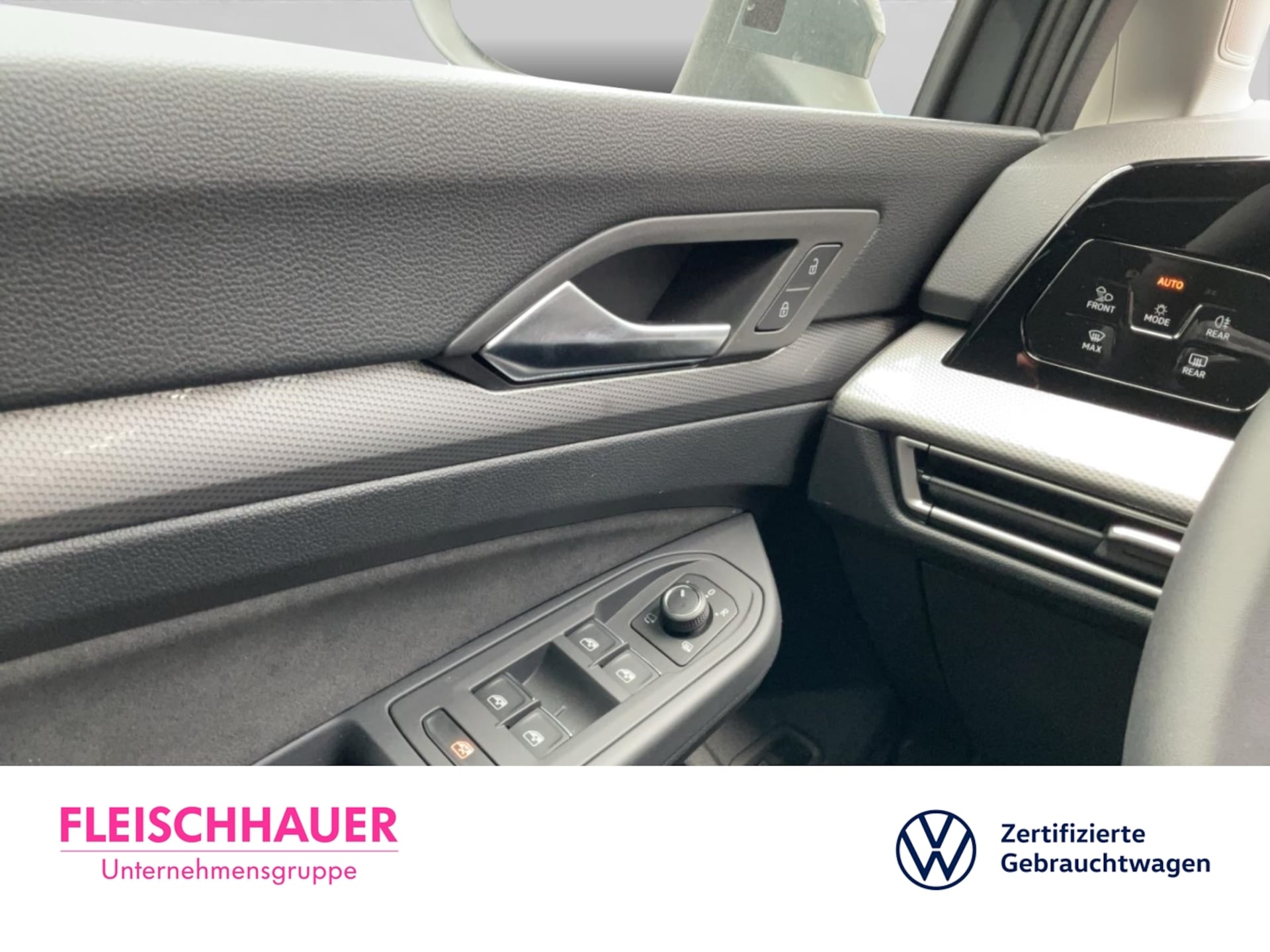 Volkswagen Golf Style