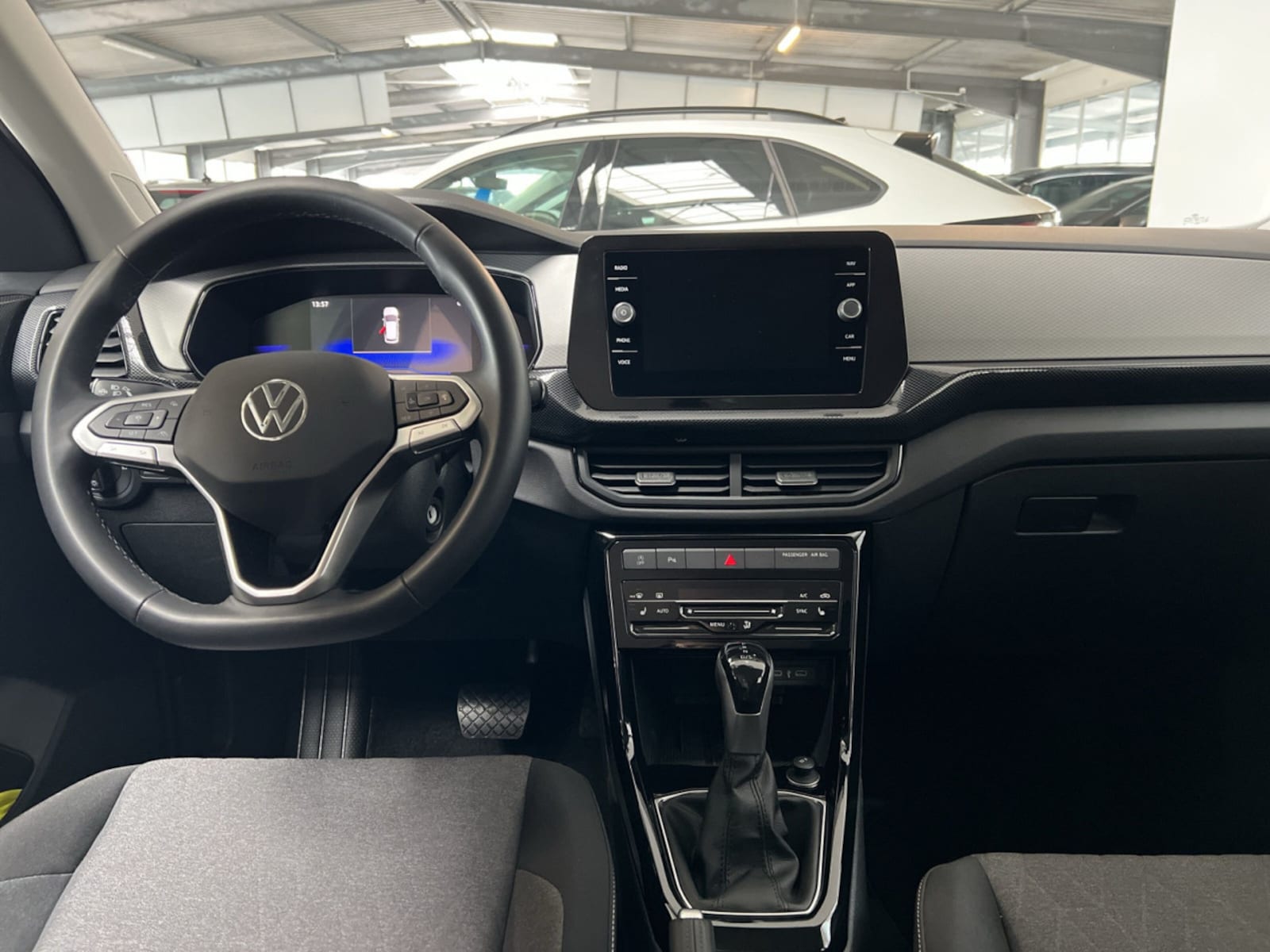 Volkswagen T-Cross – Bild 8
