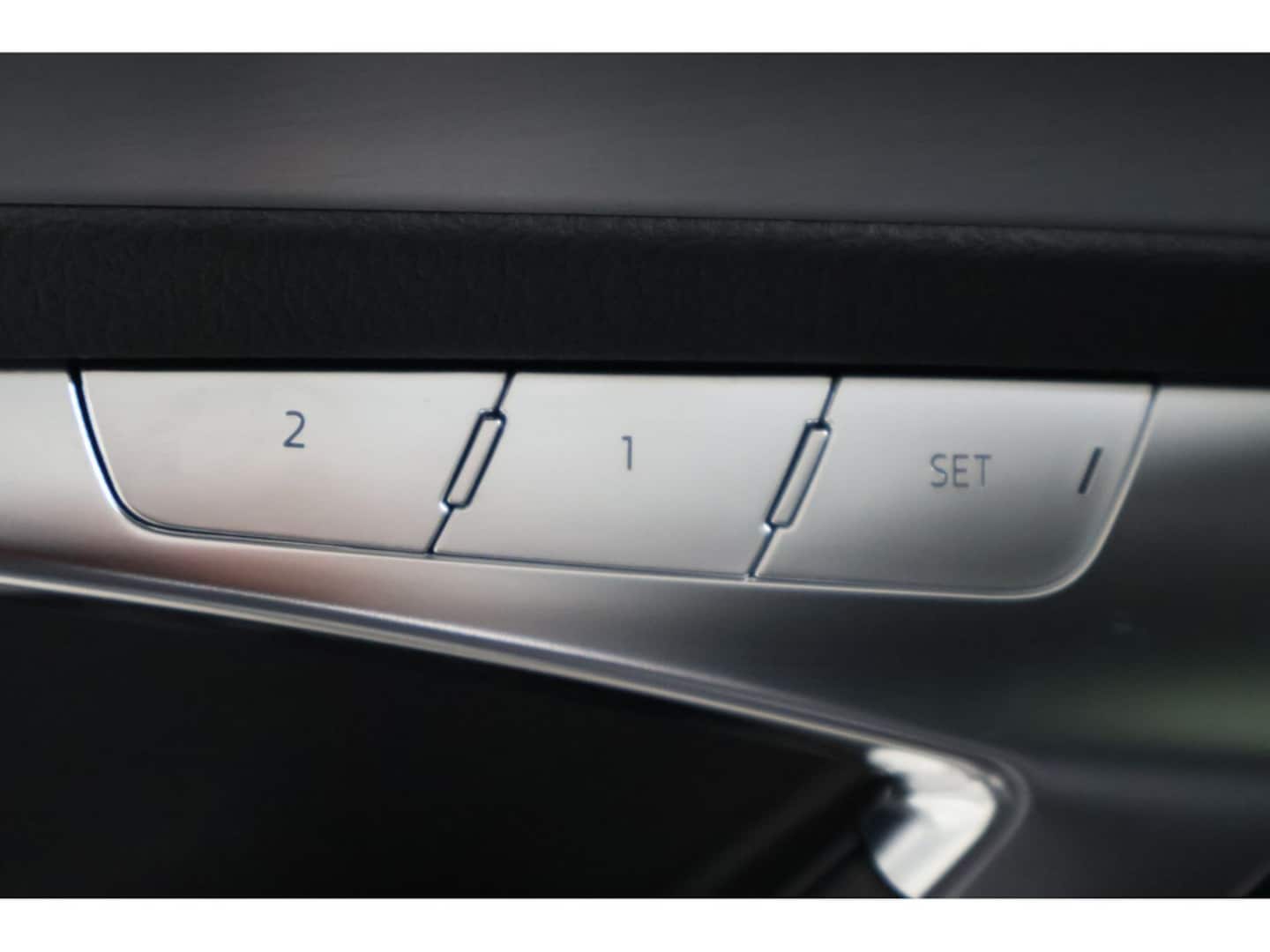 Bild über Audi S6 Avant TDI quattro tiptronic - für weitere Informationen kontaktieren Sie den Audi Partner