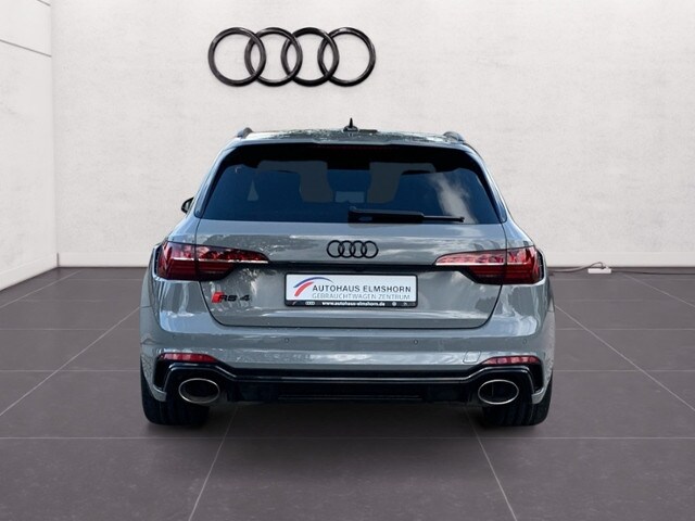 Image about Audi RS 4 Avant TFSI quattro tiptronic