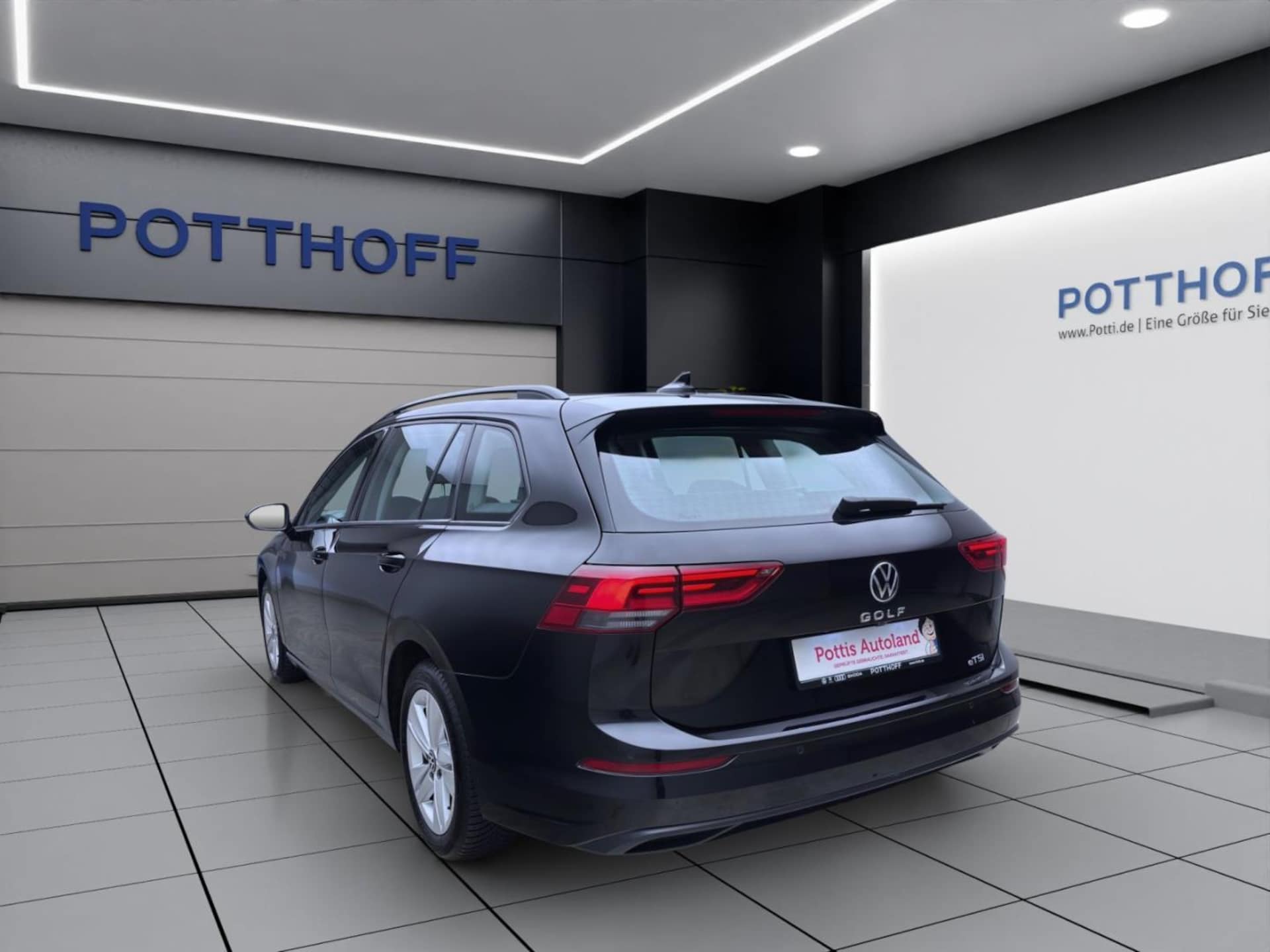 Volkswagen Golf Variant Life