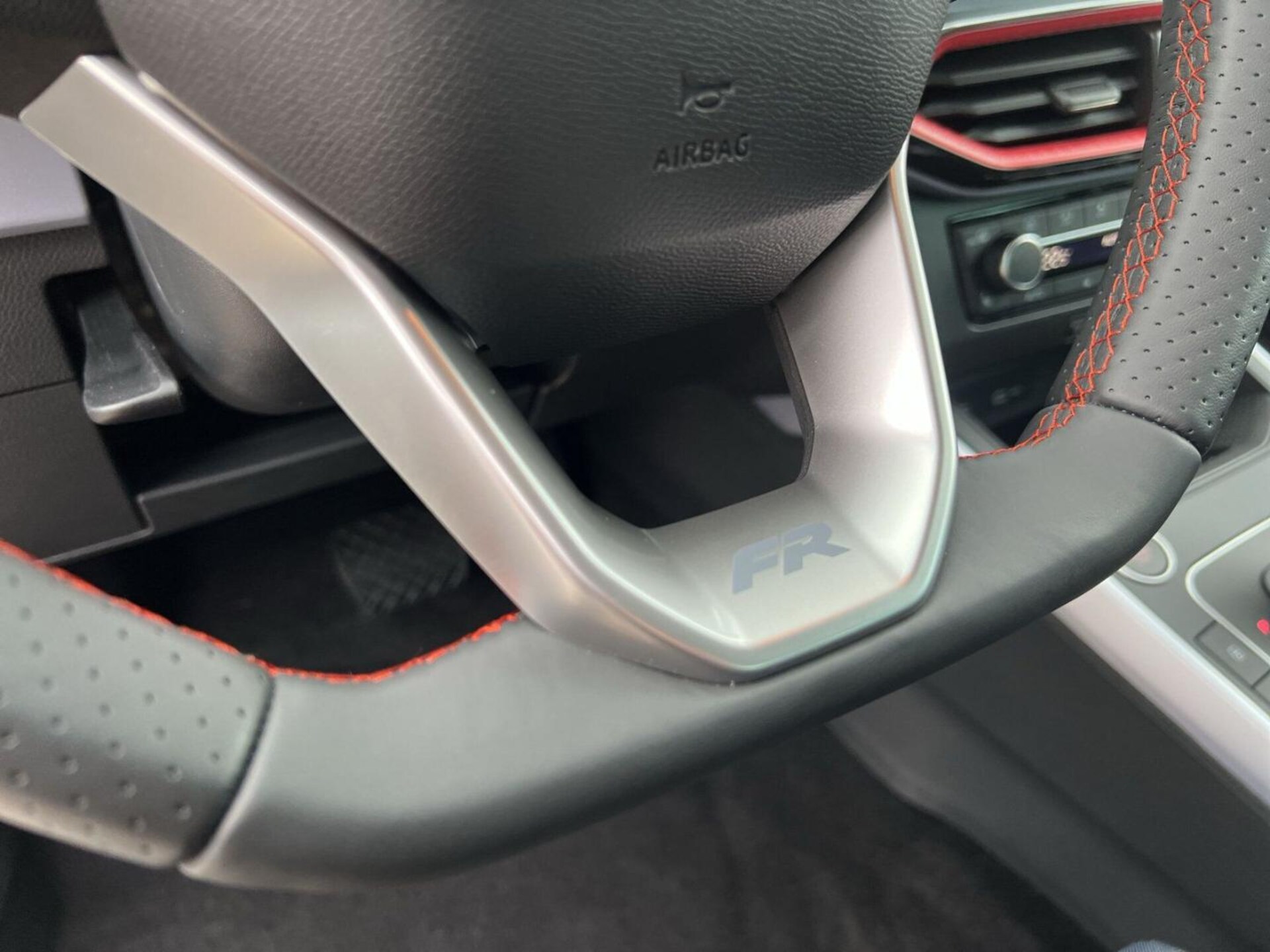 SEAT Arona FR