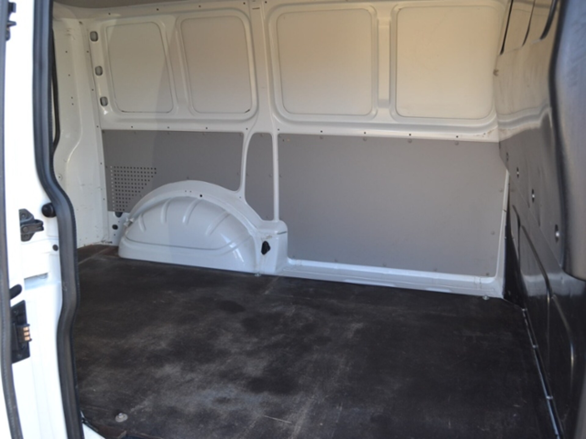 Volkswagen T6 Transporter Kasten kurzer Radstand