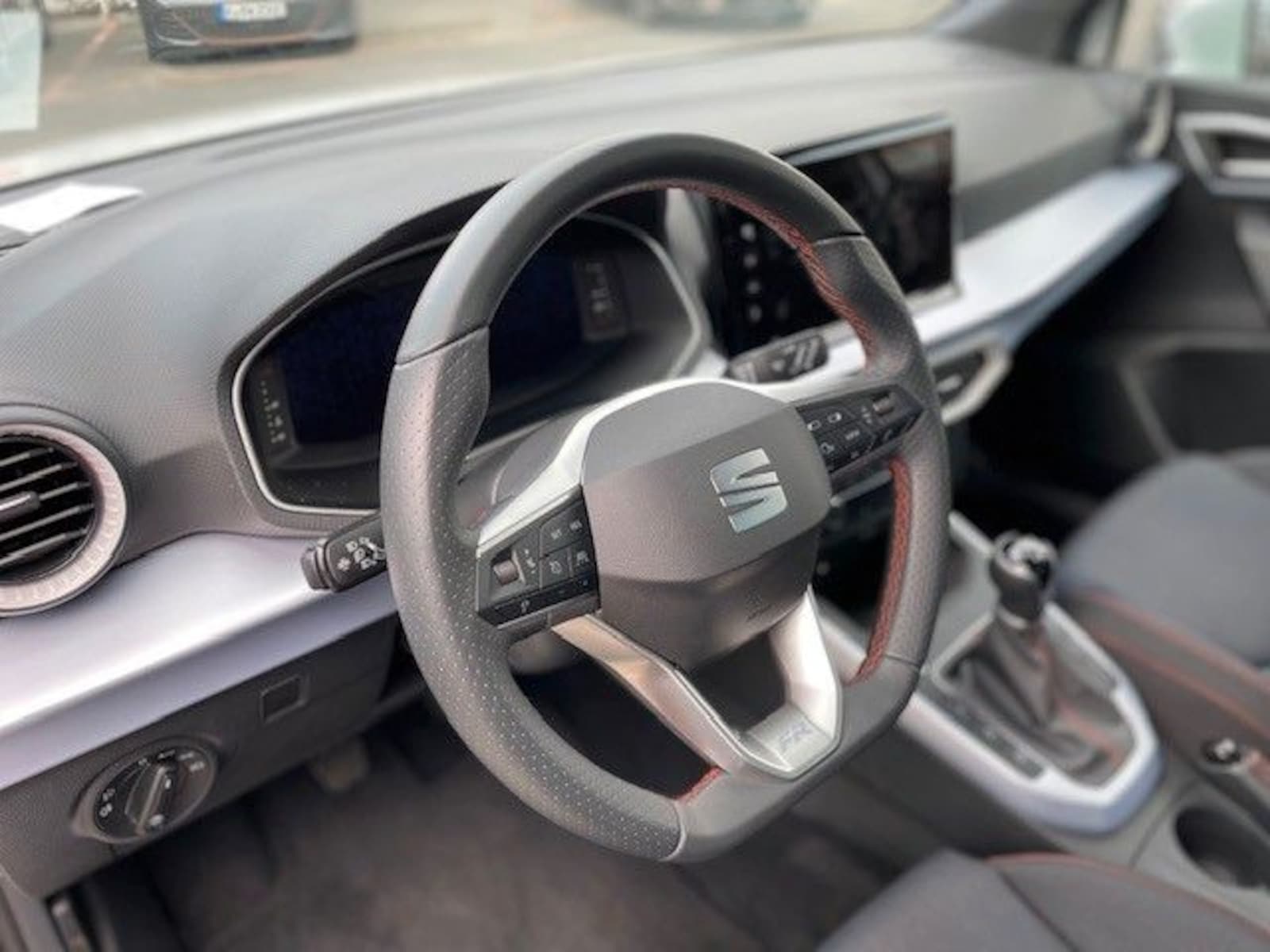 SEAT Arona – Bild 9