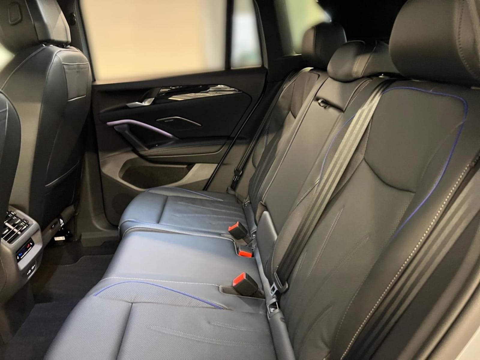 Volkswagen Tiguan – Bild 10