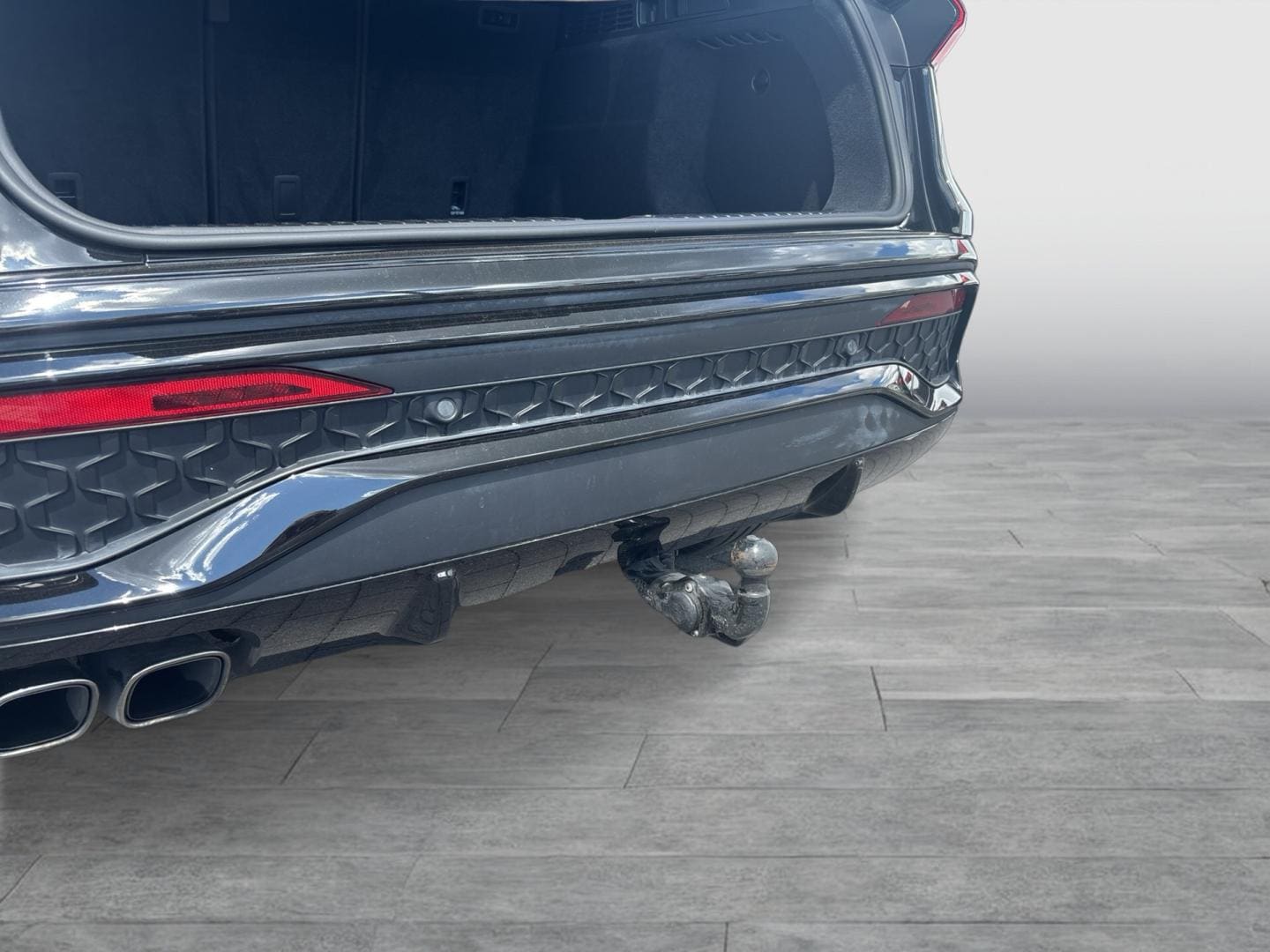 Bild über Audi Q5 SUV TDI quattro 150 kW S tronic - für weitere Informationen kontaktieren Sie den Audi Partner