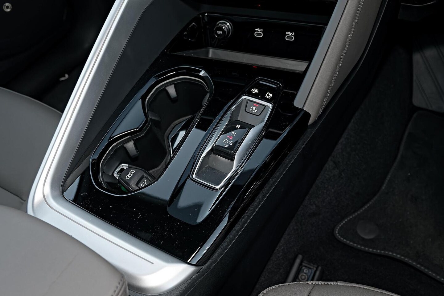 Image about Audi Q5 Sportback TDI quattro 150 kW