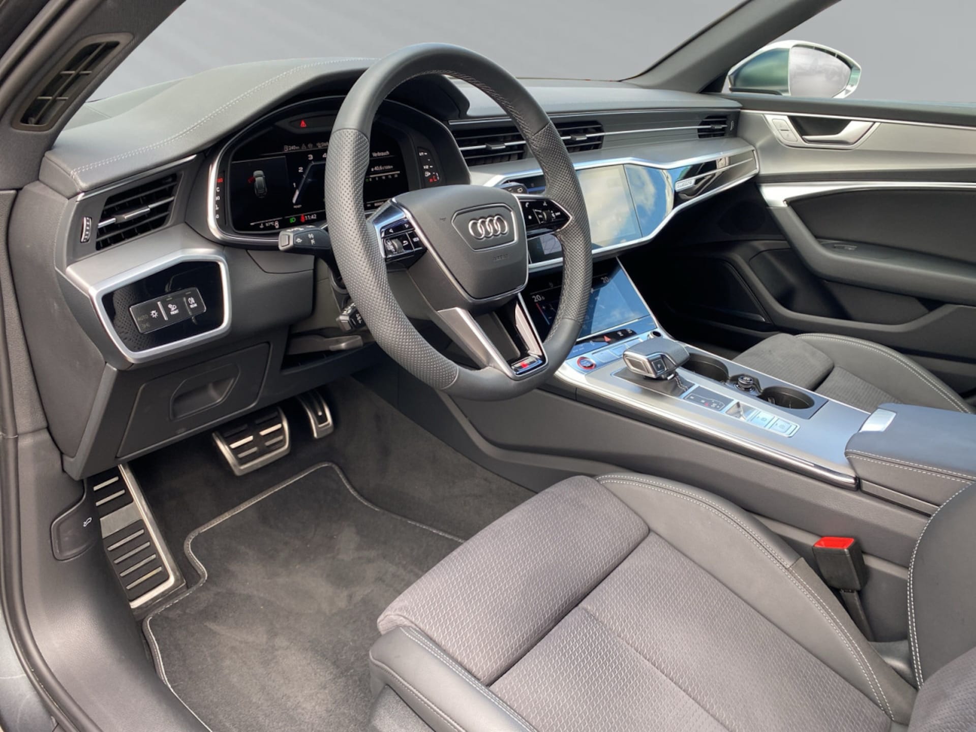 Audi S6 Avant