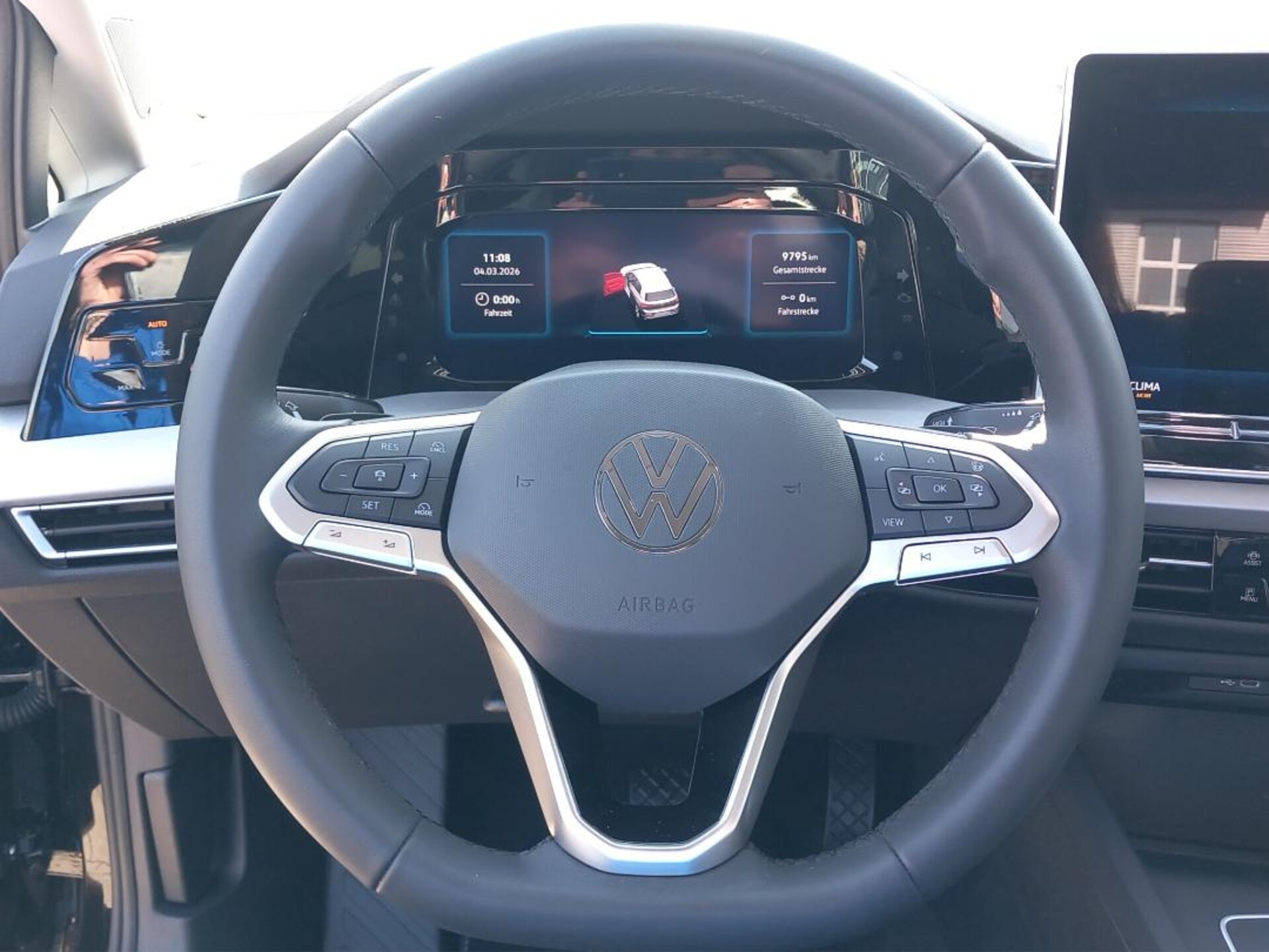 Volkswagen Golf Life