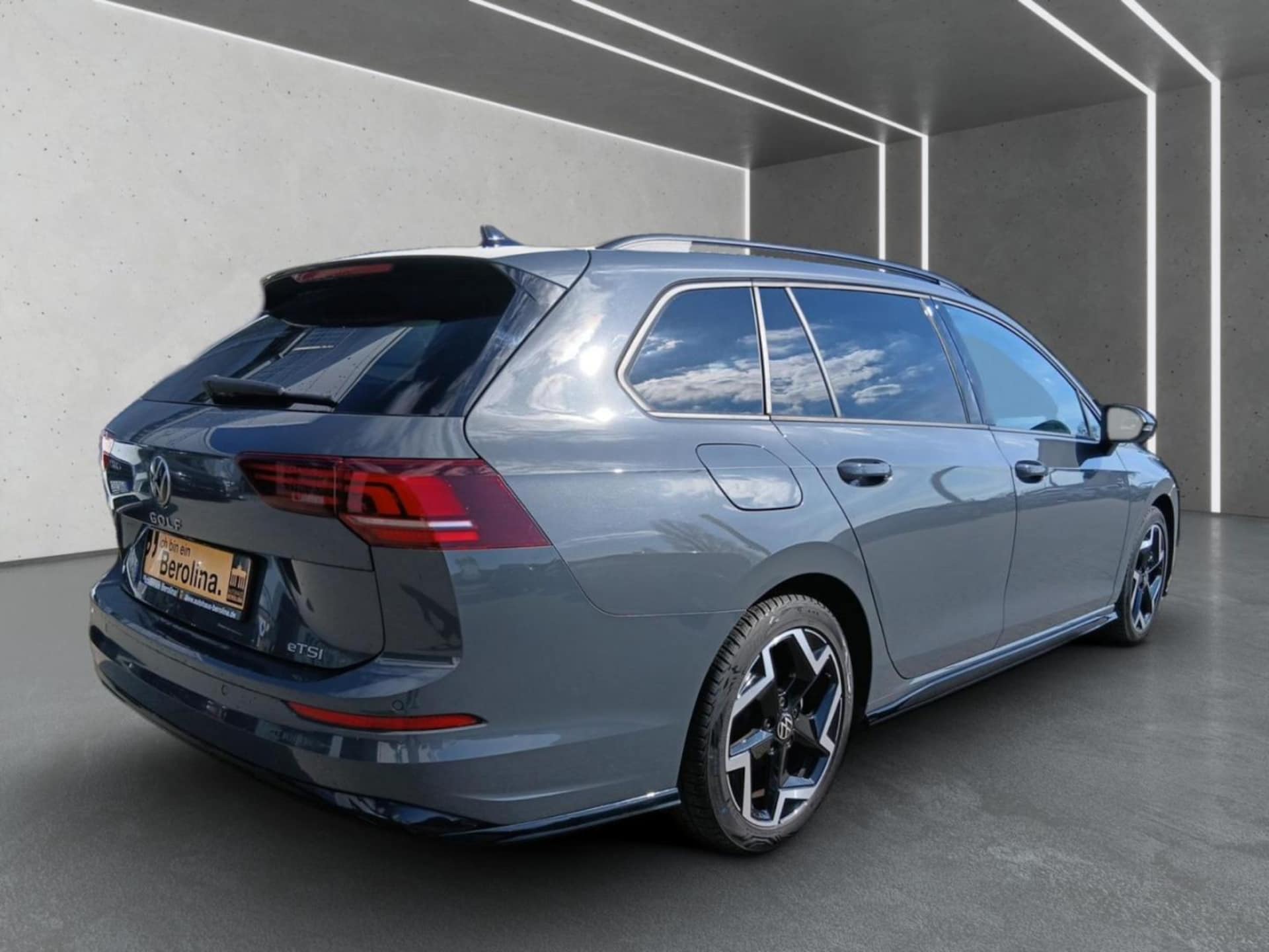 Volkswagen Golf Variant R-Line