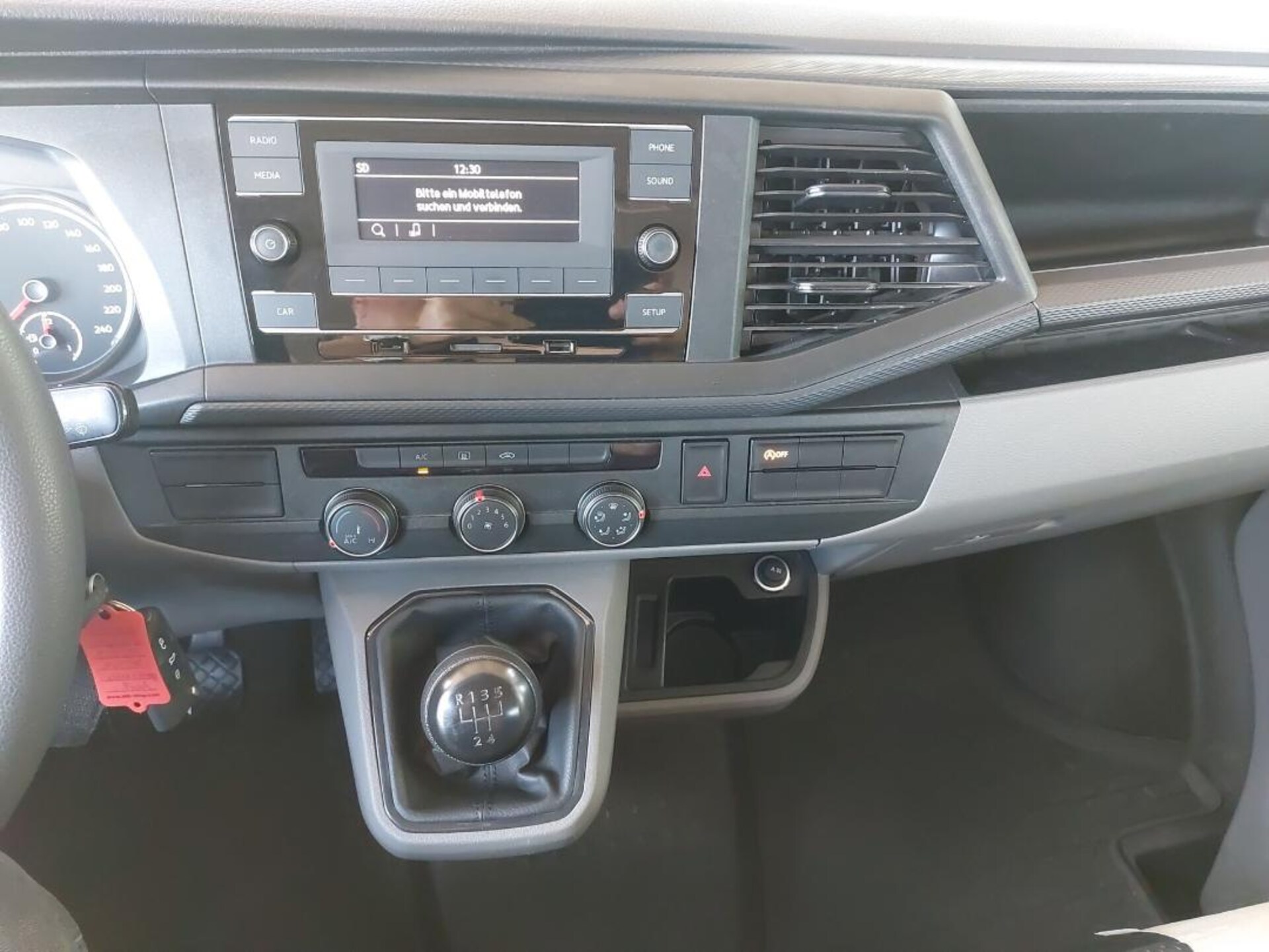 Volkswagen T6.1 Transporter Kombi kurzer Radstand