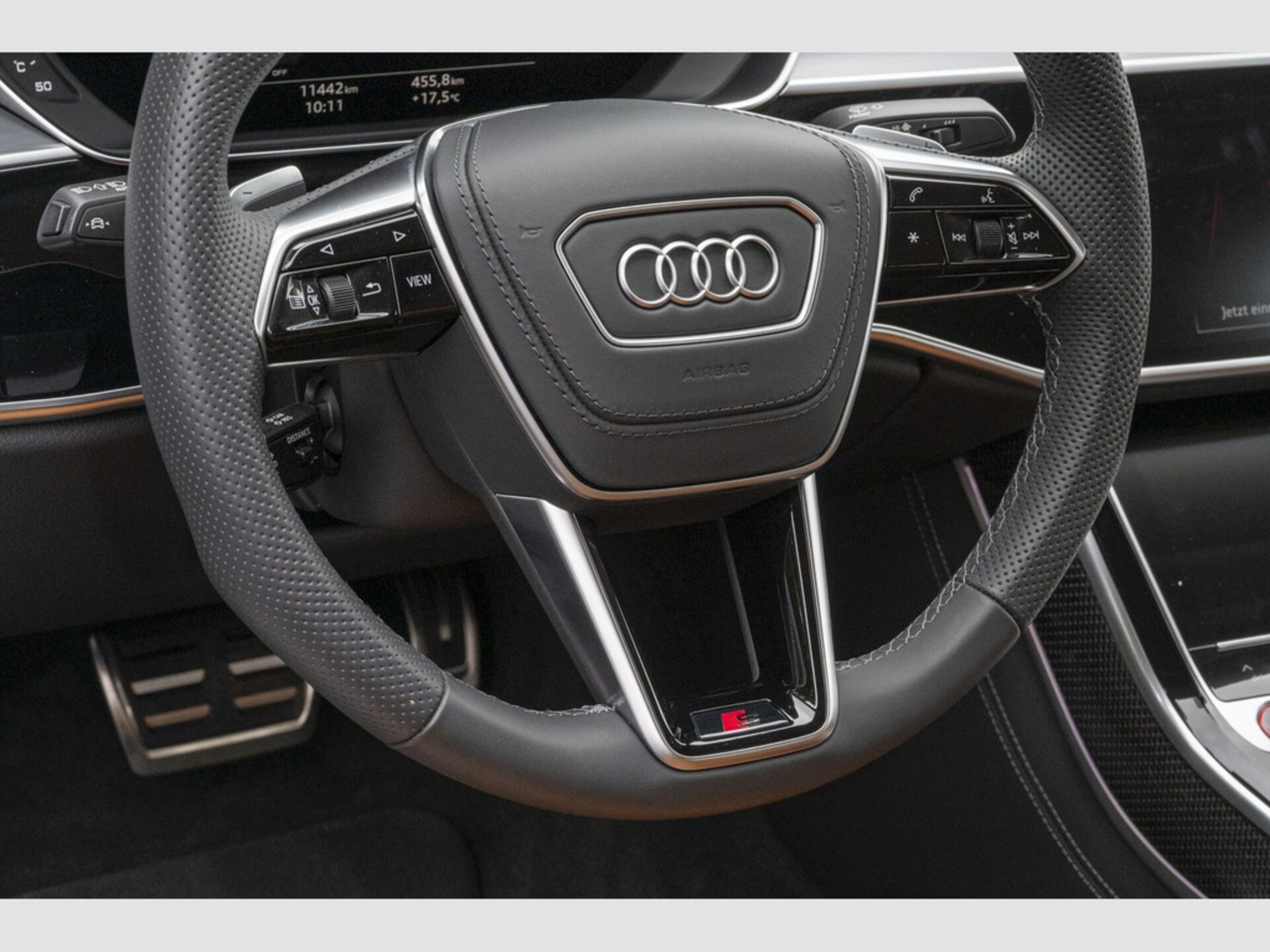 Audi S8