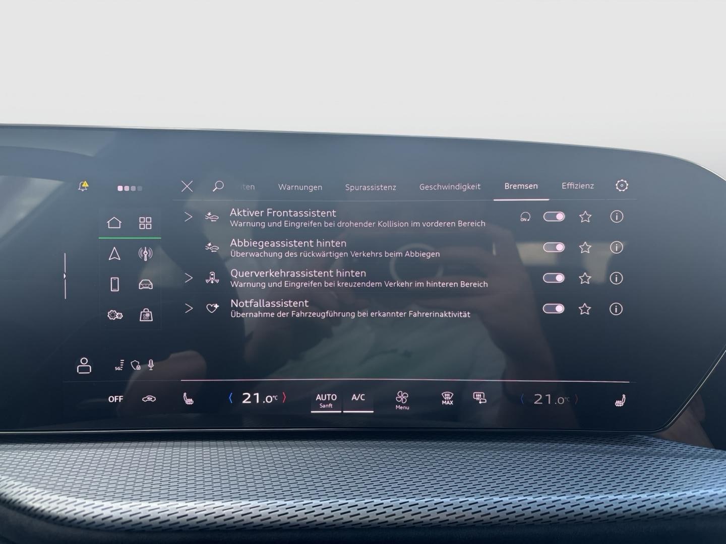 Bild über Audi Q5 SUV TDI quattro 150 kW S tronic - für weitere Informationen kontaktieren Sie den Audi Partner