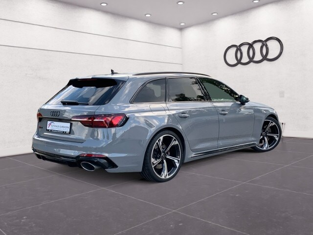 Image about Audi RS 4 Avant TFSI quattro tiptronic